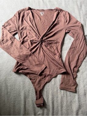 Comfort Colors Mauve Twist-Front Long-Sleeve Bodysuit